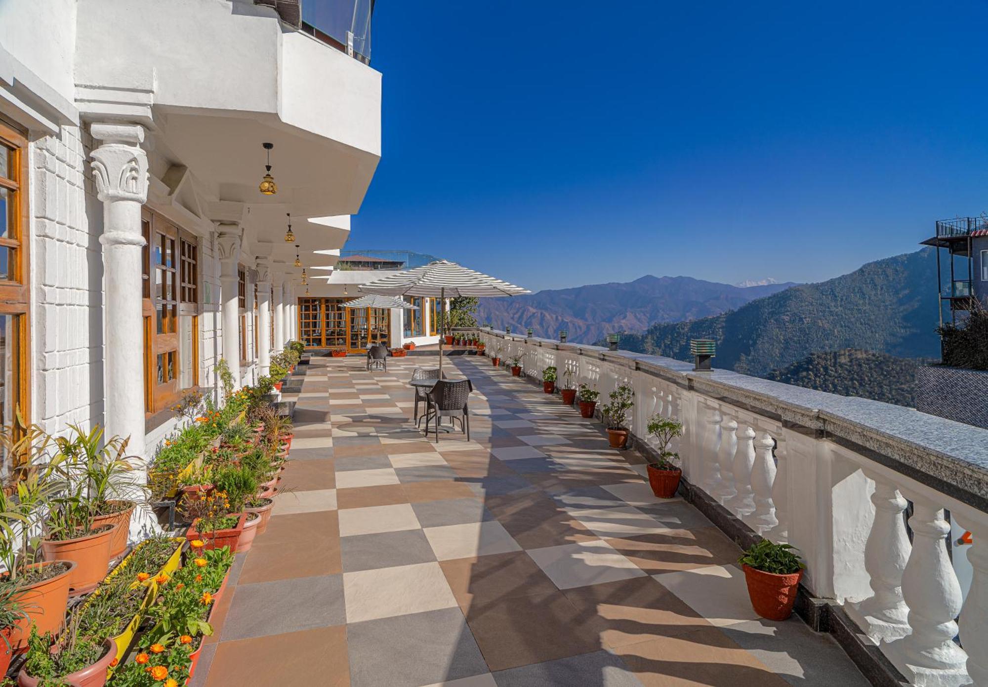 Zone Connect By The Park Mussoorie Hotel Exterior photo